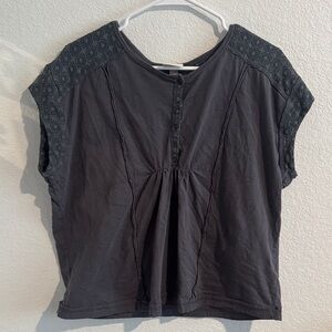 Women's Gray Button-Up Top